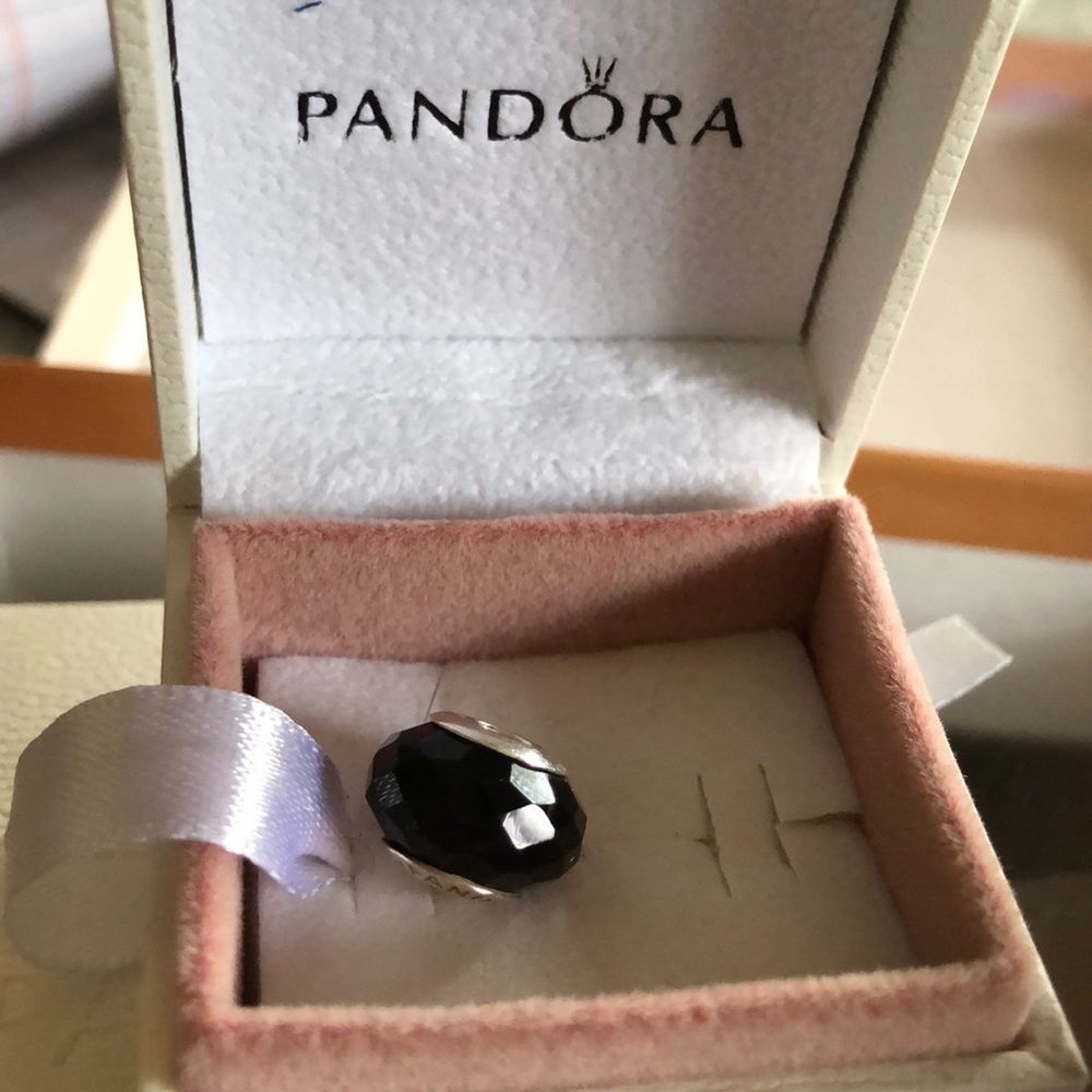 Pandora black fascination